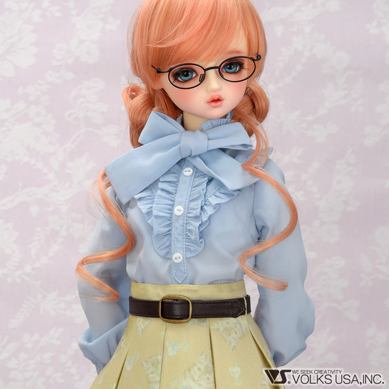 Brown tabby cat skirt set