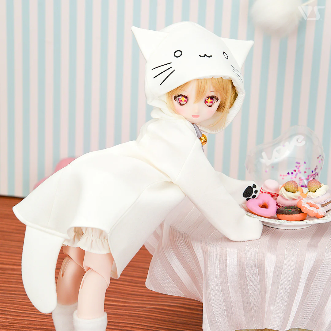 White Cat Hoodie / Mini - Image 3
