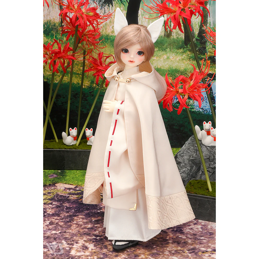 Pure White Cape - Image 2