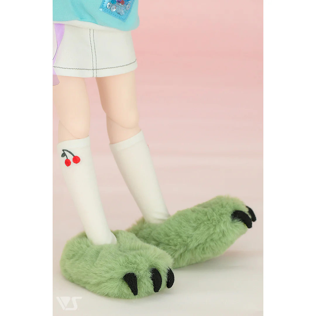 Fluffy Dragon Gloves & Slippers Set - Image 3