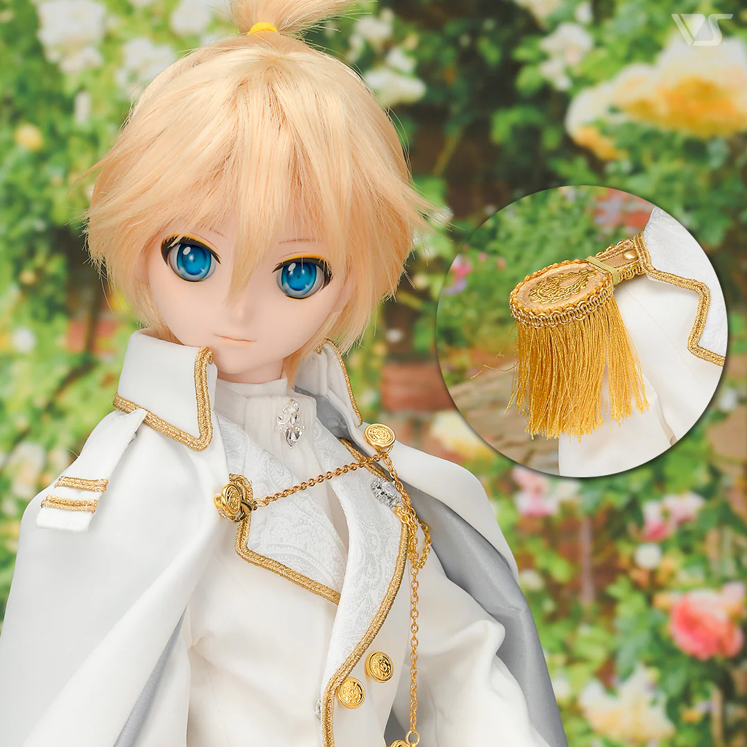 Imperial Cloak (White / Gold) - Image 4