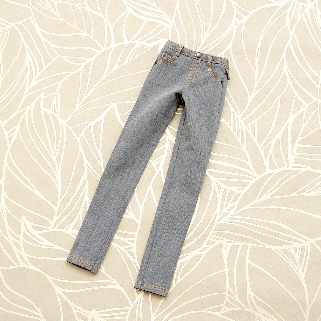 001 Slim Fit Jeans