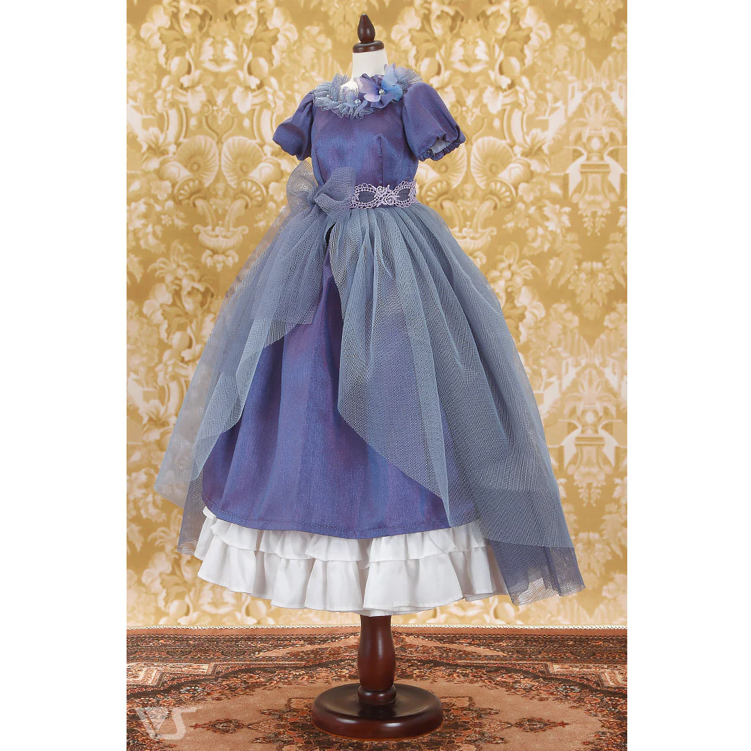 Classical Frill Bouquet Pannier - Image 3